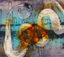 Een abstract schilderij waarin vorm nooit vastligt, maar zich voortdurend blijft ontvouwen. Zachte, ronde lijnen bewegen zich door het beeld als lichamen in wording, aanwezig, maar nog niet voltooid. In het midden gloeit een warme, roestkleurige kern, vlekkerig en levend, als een plaats waar iets samenkomt en zich opnieuw organiseert. Daaromheen liggen koele blauwgroene lagen die ruimte geven, alsof ze de beweging dragen zonder haar te begrenzen. Vage, verticale vormen op de achtergrond doen denken aan structuren die opduiken en weer verdwijnen, terwijl fijne lijnen en spatten zich verspreiden als sporen van een proces dat doorgaat. Het werk ademt een open continuïteit waar niets definitief is, maar alles in ontwikkeling blijft. Een vorm die nooit af is, en juist daarin blijft bestaan.